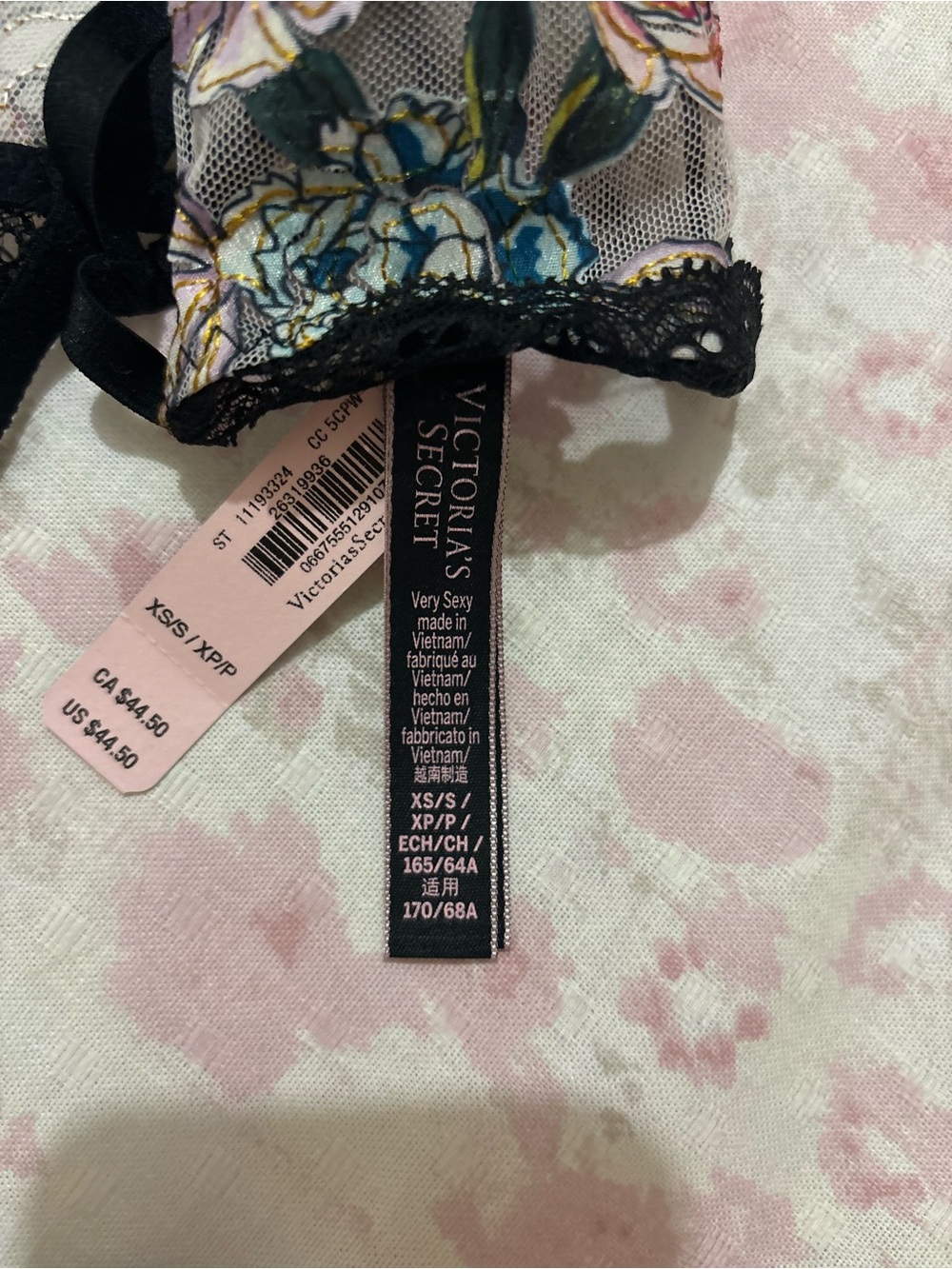 NWT Victoria’s Secret Floral Garter Belt - Picture 6 of 6